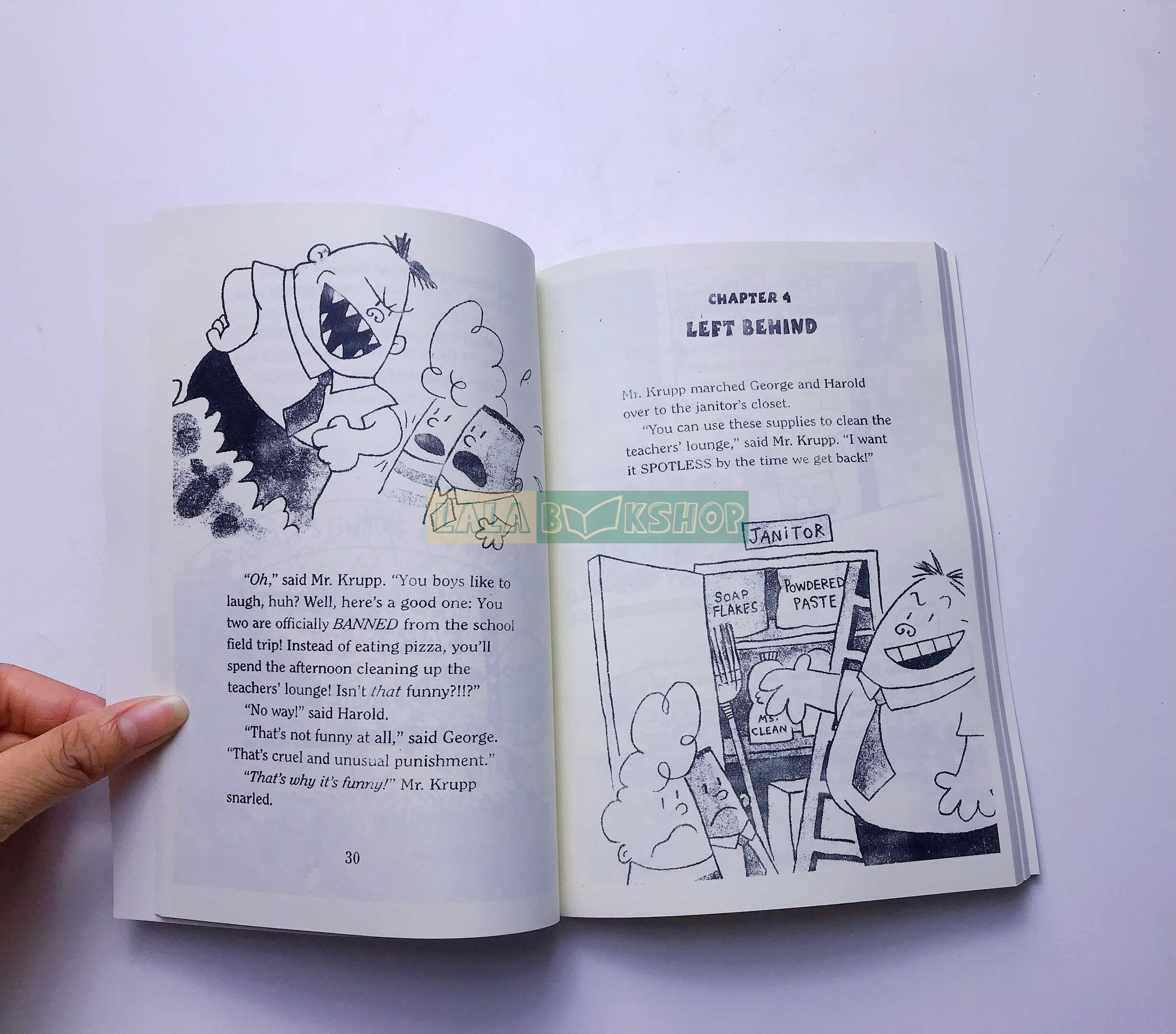 Bộ truyện Captain Underpants trọn bộ 12 cuốn - Bản In giấy Vàng Chống Lóa -  LalaBookShop