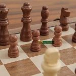 BỘ CỜ VUA XUẤT MỸ GỖ SỒI MỚI NHẤT NĂM 2025 Có Nam Châm 2 2 9