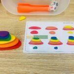 Sỏi cầu vồng (Rainbow Stones)-Đồ chơi giáo dục sớm rèn luyện vận động tinh, tư duy logic cho bé từ 1,5 - 5 tuổi 9 z6369008366471 a56adf3a0e432ff475e70fb7b8897d33