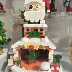 🎄 BỘ LẮP GHÉP NGÔI NHÀ GIÁNG SINH – CÂY THÔNG & ÔNG GIÀ NOEL LELEBROTHER (909–924 CHI TIẾT) 13 z7171168445068 356a74e3873495bb091e1d0d831a15a7