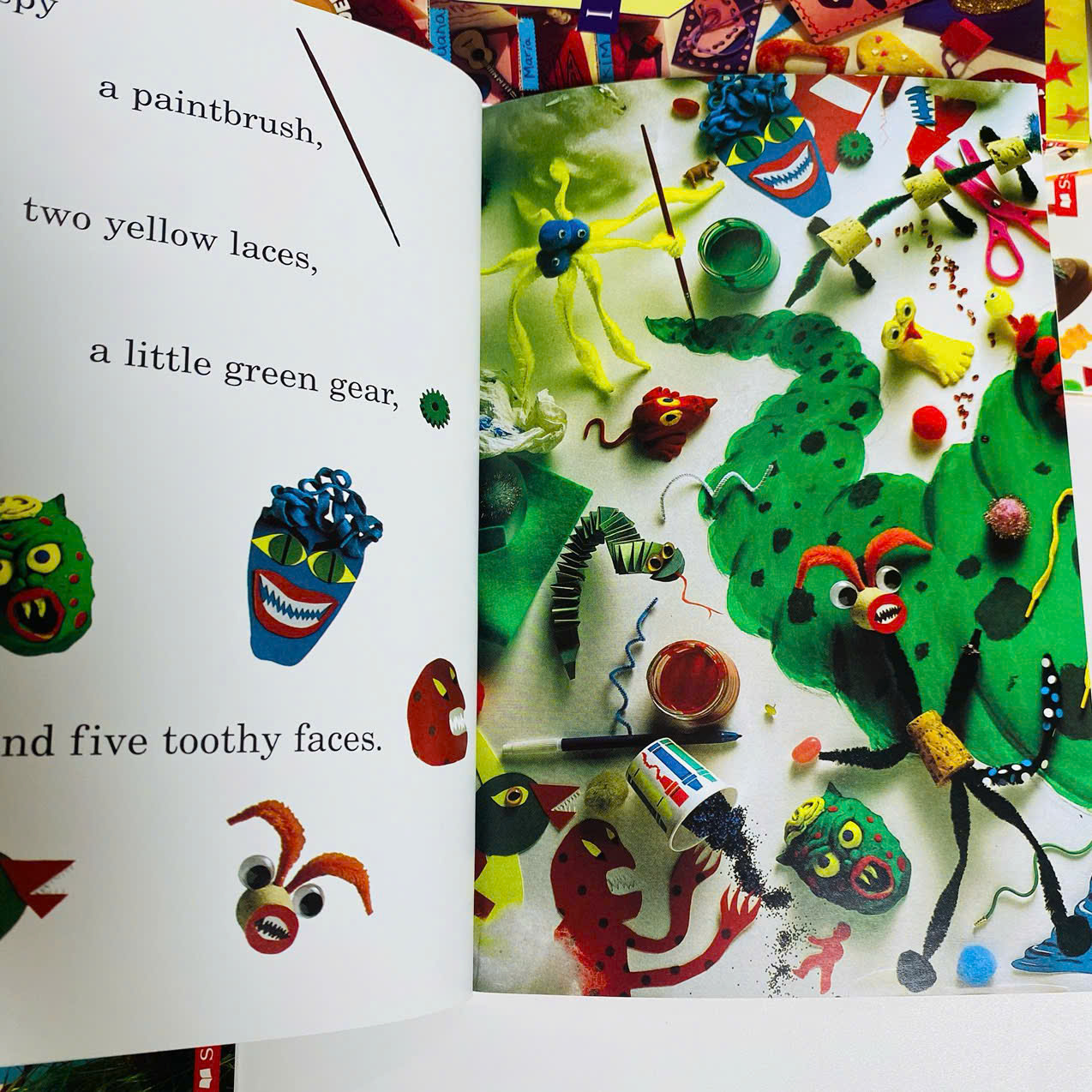 Look and Find 3 Chủ Đề – Bộ Bảng Tranh Tìm Đồ Vật Look and Find 3 Chủ Đề – Bộ Bảng Tranh Tìm Đồ Vật